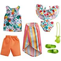 CDU Barbie y Ken Pack 2 Looks de Moda Tropical: Camiseta- Shorts- bañador- Pareo y Accesorios de Juguete (Mattel GRC96)